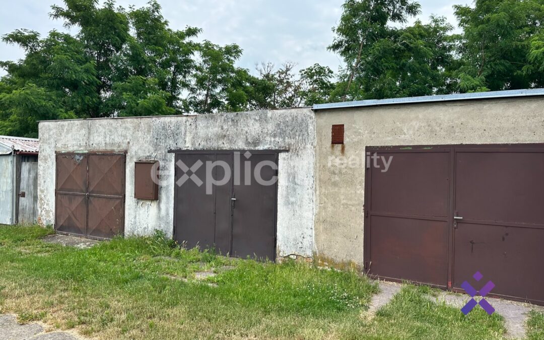 Prodej prostorné garáže 23 m2 ve vinařské oblasti Šatov
